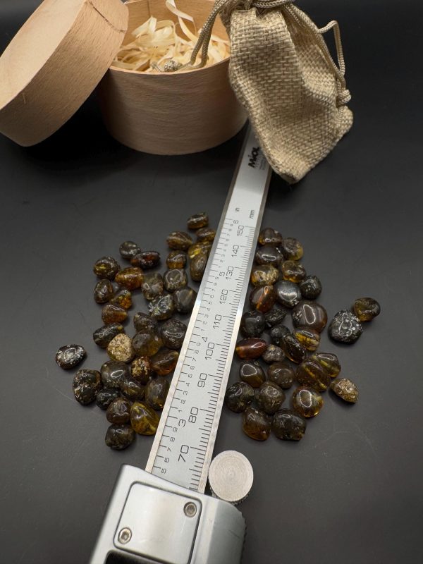 Polished Baltic Amber Beads with Inclusions: Jewelry Making