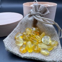 il_fullxfull.6656030908_dtod.jpg Polished Yellow Baltic Amber Beads, 12mm Oval