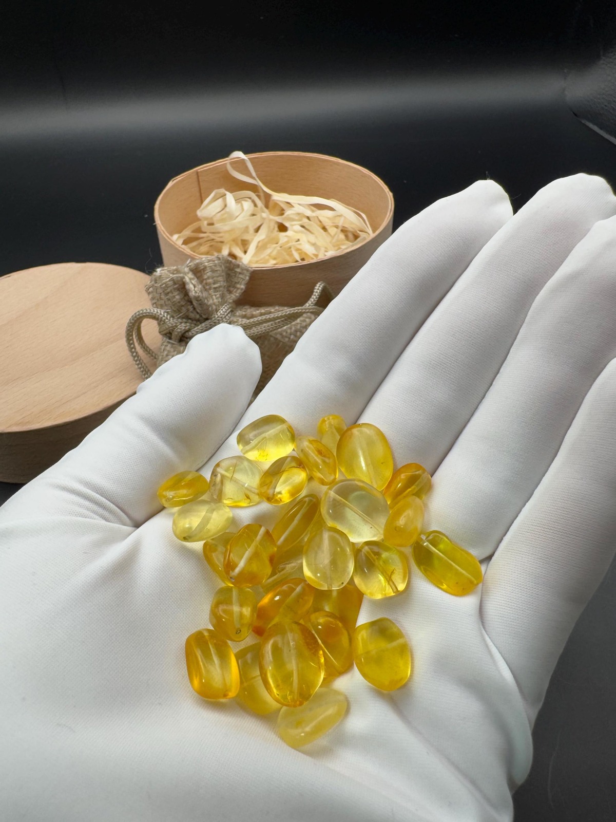 il_fullxfull.6704070707_mh20.jpg Polished Yellow Baltic Amber Beads, 12mm Oval