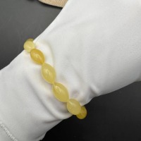 il_fullxfull.6729261301_lcfd.jpg Milky Honey Baltic Amber Bracelet, Oval Beads, 7.4g