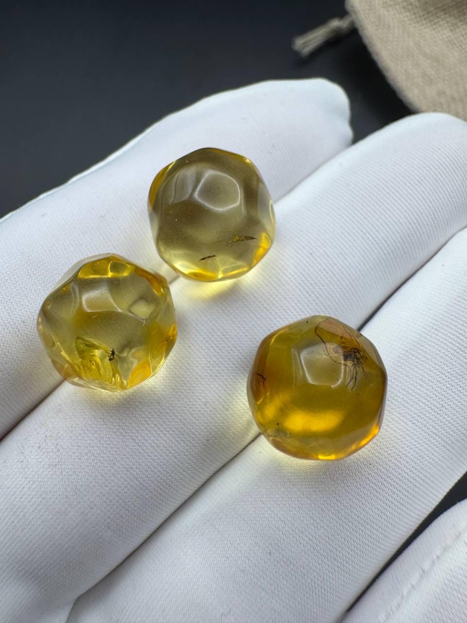 Baltic Amber Spheres with Insect Inclusions, 12mm Set
