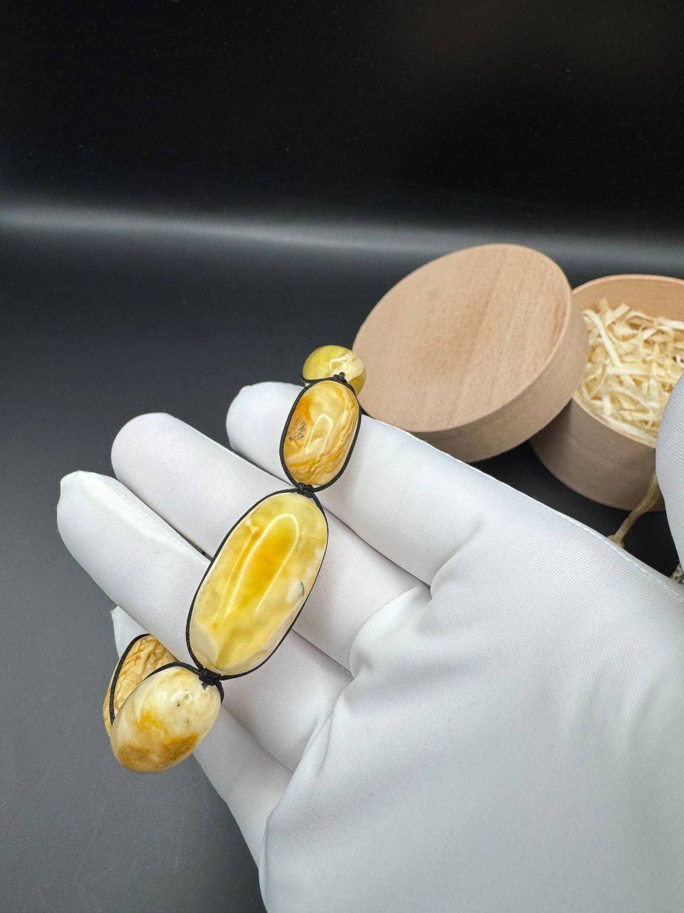 il_fullxfull.7280407390_ho4t.jpg Landscape Baltic Amber Bracelet, Creamy White, Adjustable, 15.5g