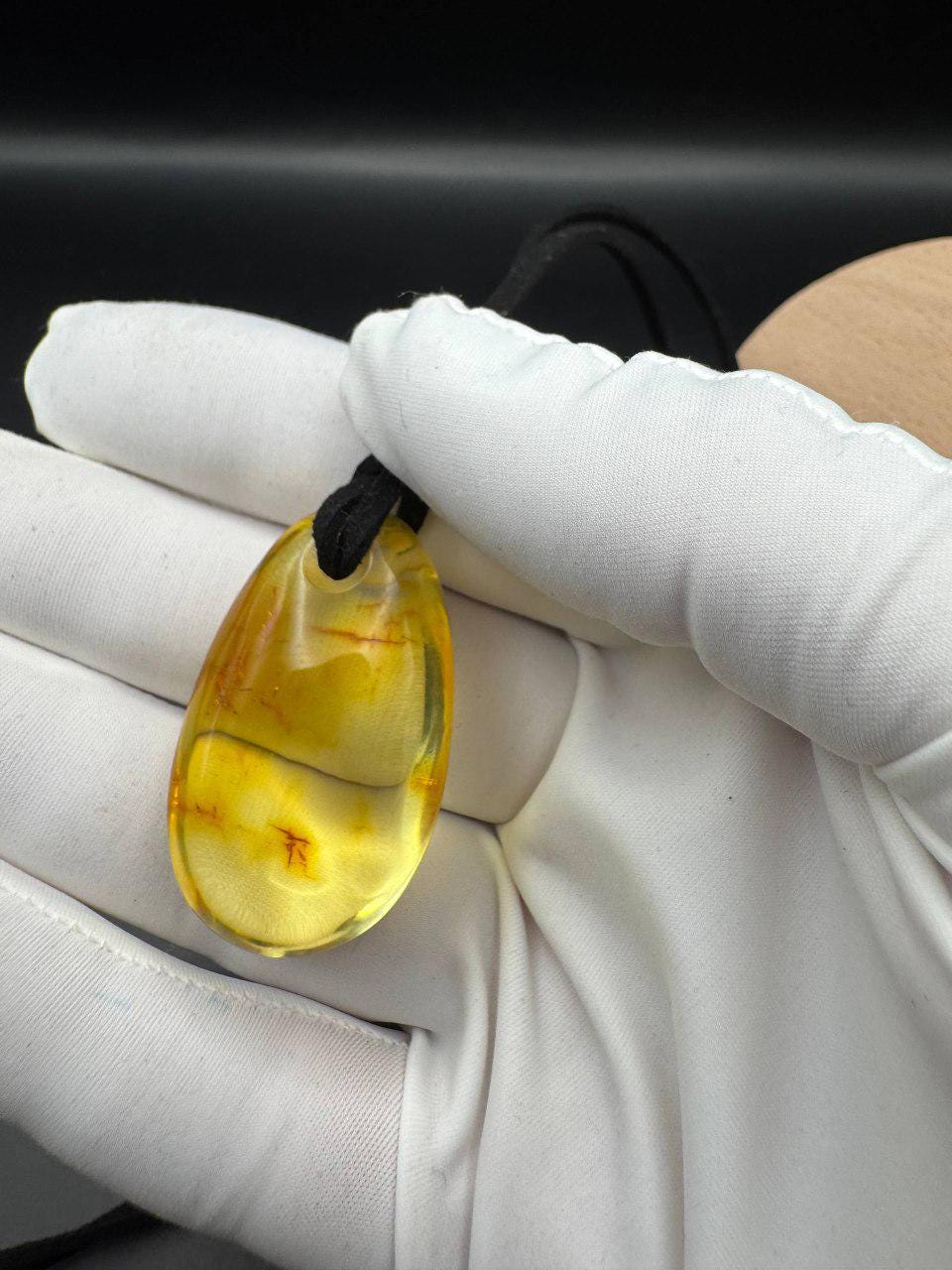 il_fullxfull.7375006270_hl45.jpg Transparent Honey Baltic Amber Pendant, 38mm, 8.6g