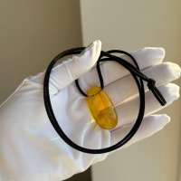 Golden Yellow Baltic Amber Pendant, 39mm, 9g