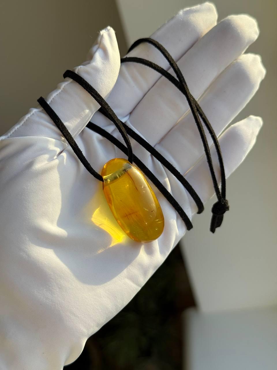 Golden Yellow Baltic Amber Pendant, 39mm, 9g