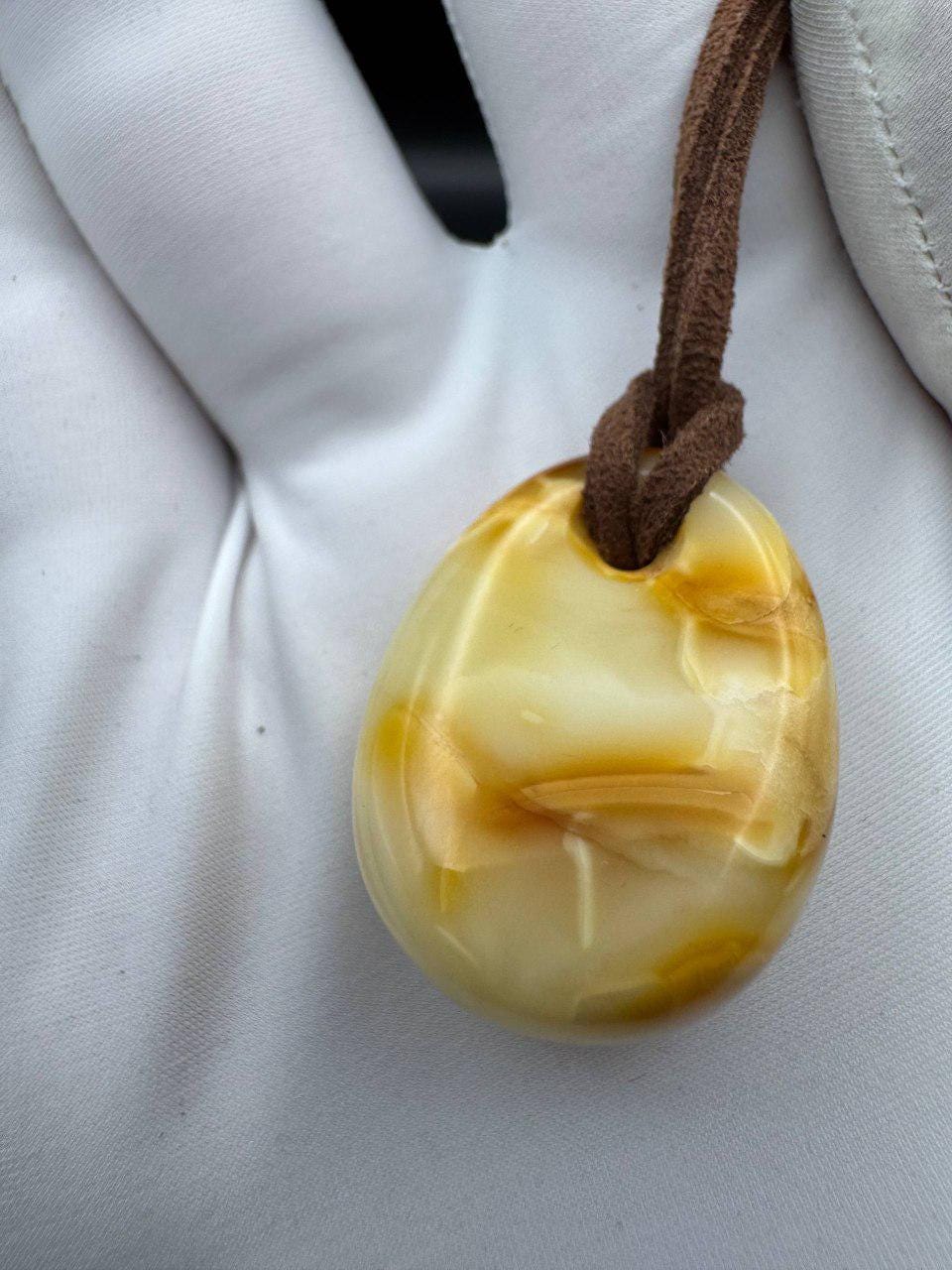 il_fullxfull.7422856105_n7wd.jpg Landscape Baltic Amber Pendant, Cream and Honey, 8g