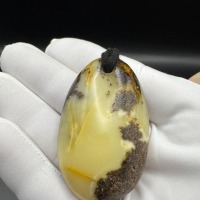 il_fullxfull.7422874719_c1dx.jpg Creamy Yellow and Brown Baltic Amber Pendant, 55mm, 17.5g