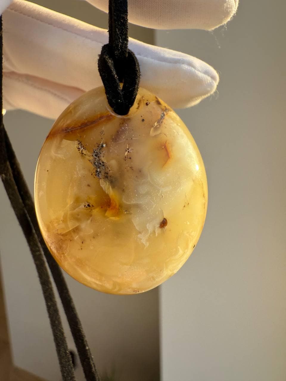 il_fullxfull.7449908343_2iz9.jpg Polished Honey Baltic Amber Pendant, 37mm, 12g