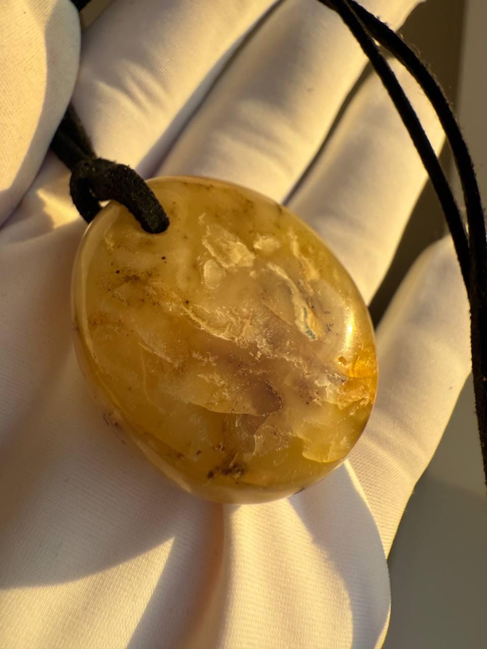 il_fullxfull.7449908813_7wwm.jpg Polished Honey Baltic Amber Pendant, 37mm, 12g