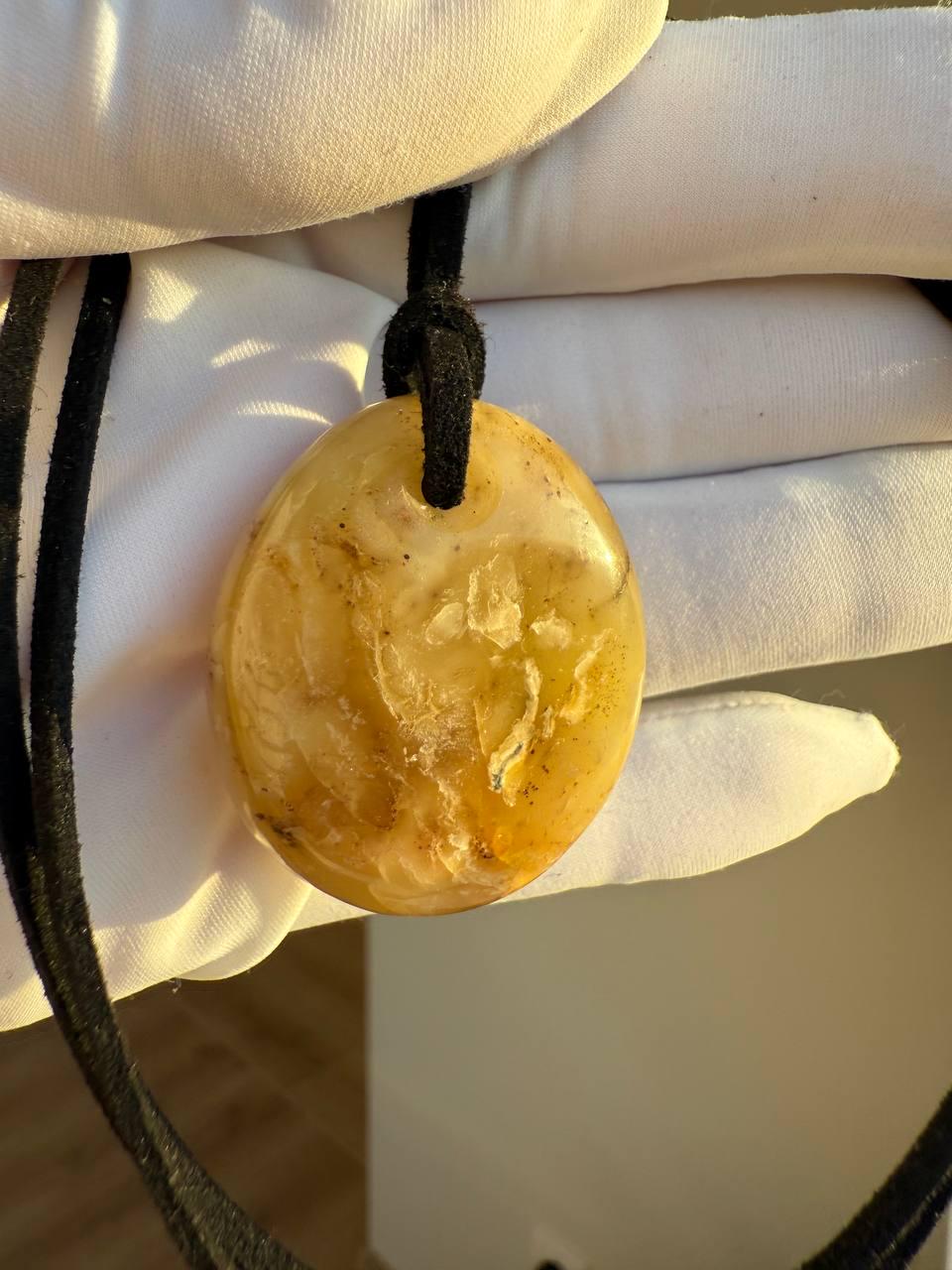 il_fullxfull.7449908817_fny4.jpg Polished Honey Baltic Amber Pendant, 37mm, 12g