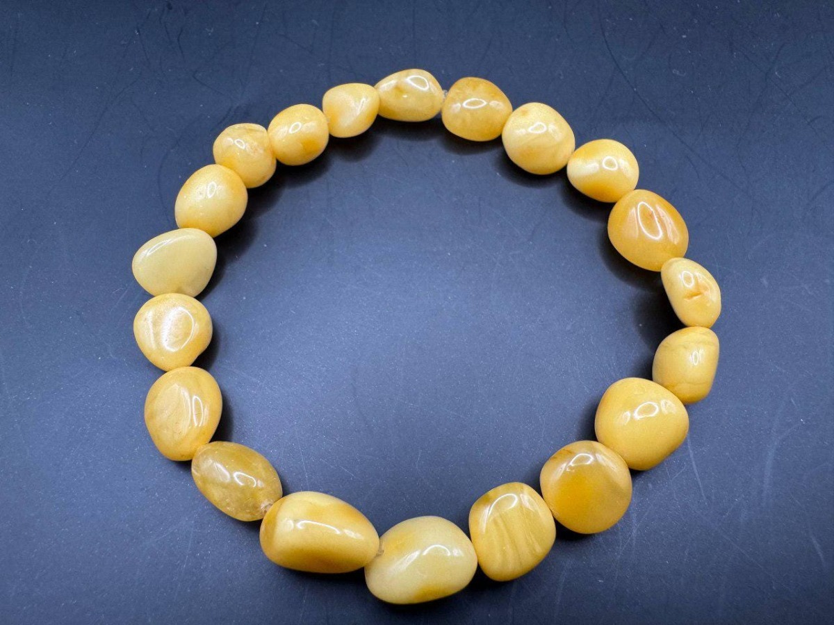 il_fullxfull.7457304773_b04l.jpg Honey Baltic Amber Bracelet, Milky Yellow Beads, 8g