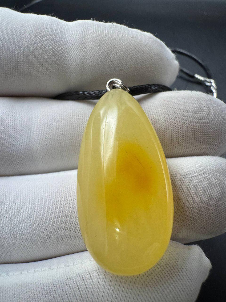 il_fullxfull.7469332376_3gss.jpg Hand-Polished Golden Baltic Amber Pendant, 35mm, 5.2g