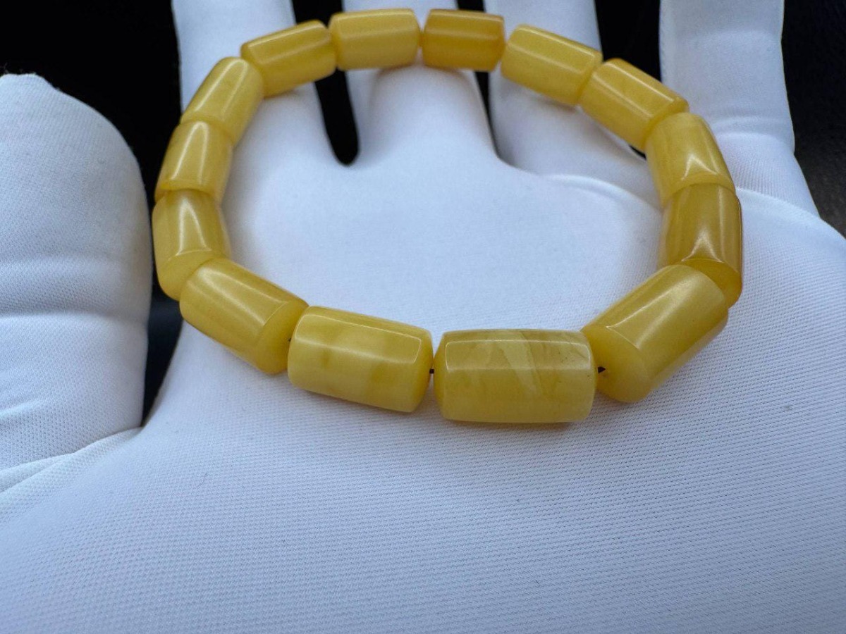 il_fullxfull.7469459684_4le5.jpg Vintage Butterscotch Baltic Amber Bracelet, Barrel Beads, 11g