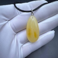il_fullxfull.7517265187_r6o9.jpg Hand-Polished Golden Baltic Amber Pendant, 35mm, 5.2g