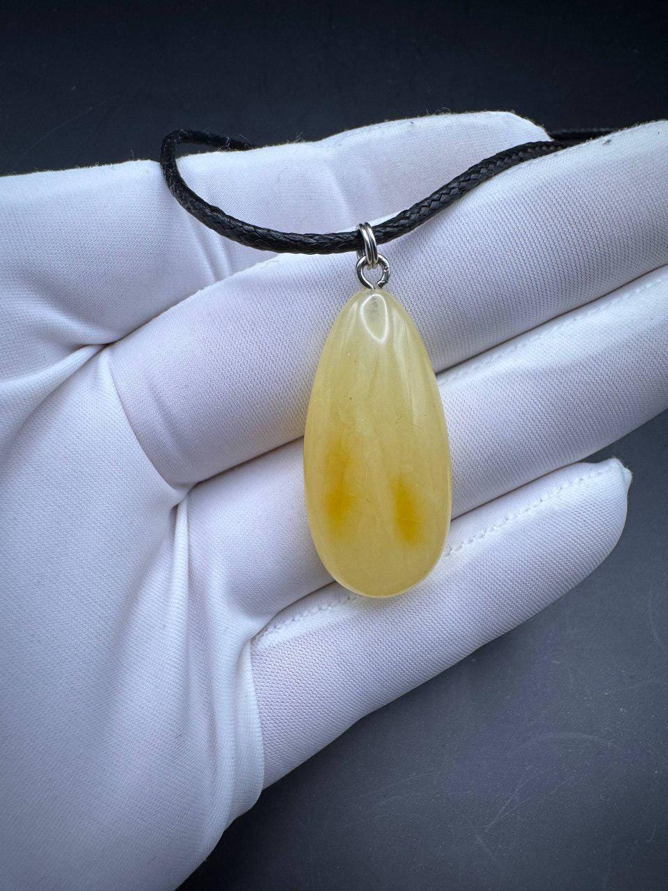 il_fullxfull.7517265187_r6o9.jpg Hand-Polished Golden Baltic Amber Pendant, 35mm, 5.2g