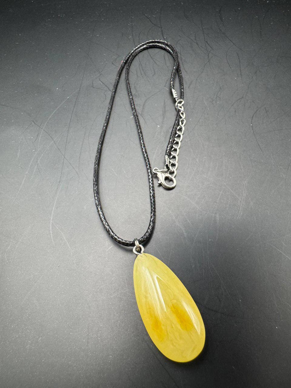 il_fullxfull.7517265203_879y.jpg Hand-Polished Golden Baltic Amber Pendant, 35mm, 5.2g