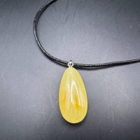 il_fullxfull.7517265211_rmc7.jpg Hand-Polished Golden Baltic Amber Pendant, 35mm, 5.2g