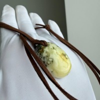 Creamy Butterscotch Baltic Amber Pendant, 34mm, 7g