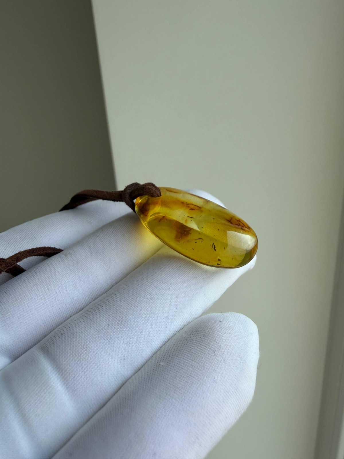 il_fullxfull.7861670056_lbzy.jpg Light Honey Baltic Amber Pendant, Minimalist, 4.7g