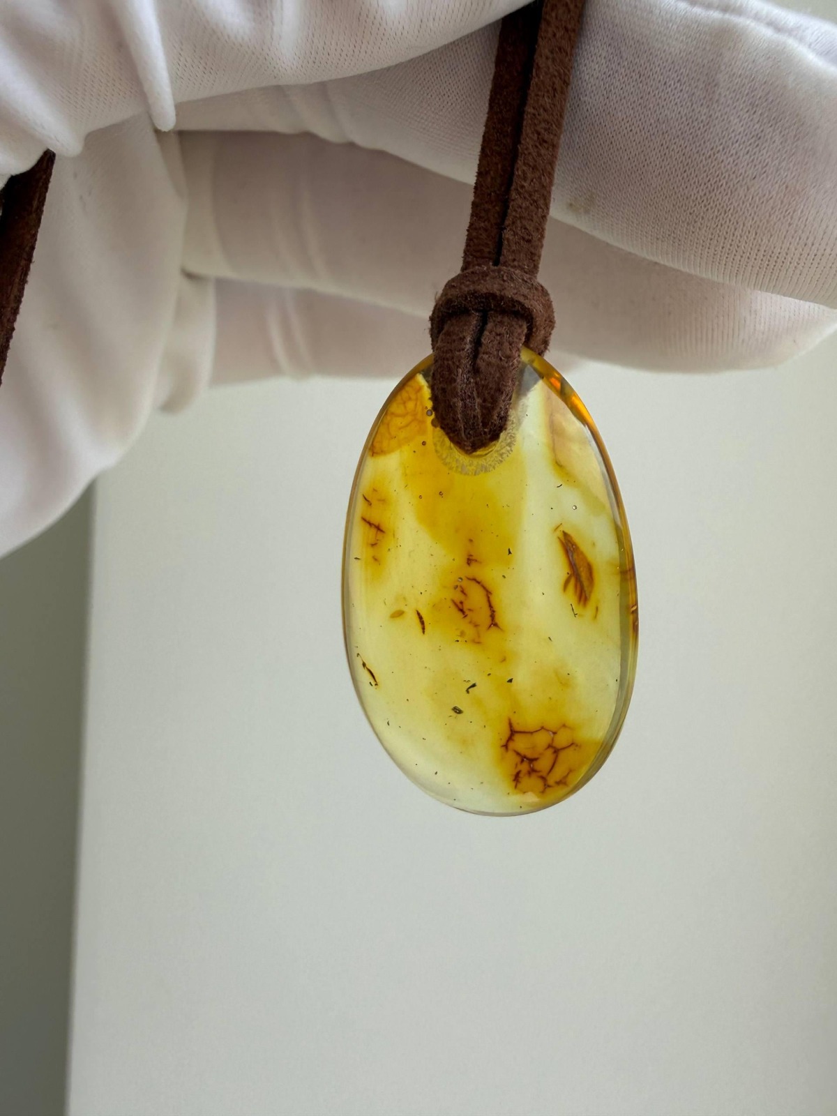 il_fullxfull.7909623627_mnme.jpg Light Honey Baltic Amber Pendant, Minimalist, 4.7g